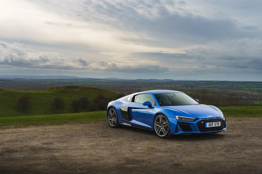  Audi R8 V10 2019 года  (UK) (фото 23 из 79)
